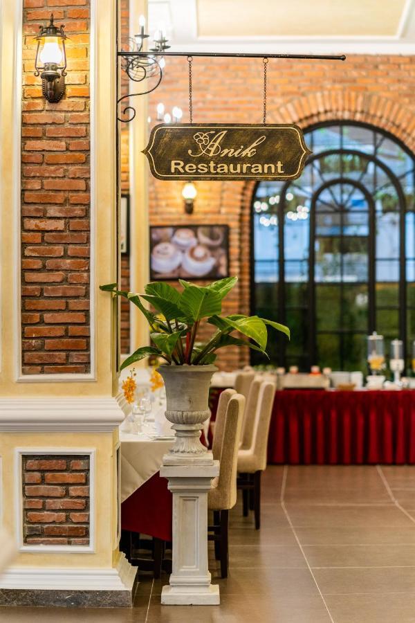 Anik Boutique Hotel Phnom Penh Exterior photo
